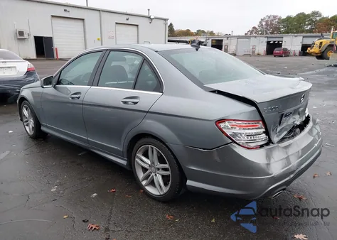 2014 Mercedes-Benz C 300 Sport 4Matic из США, поврежденный, VIN WDDGF8AB7ER316452